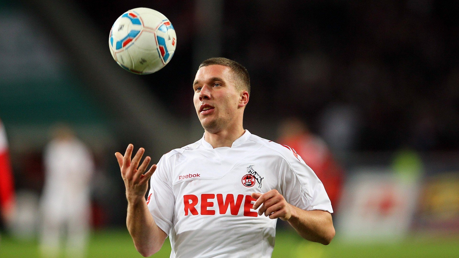 麦肯齐：全黑队的“快攻利器”，他突破后传球精确到位，极具威胁