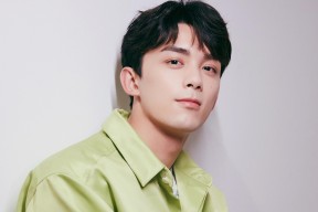 开云集团中国官网-墨西哥队员滑雪鞋踢足球？新战术引争议，墨西哥选手穿李宁